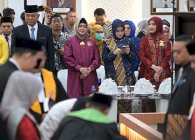 indira-ucapkan-selamat-kepada-anggota-dprd-makassar-yang-baru.jpg&width=640&height=360